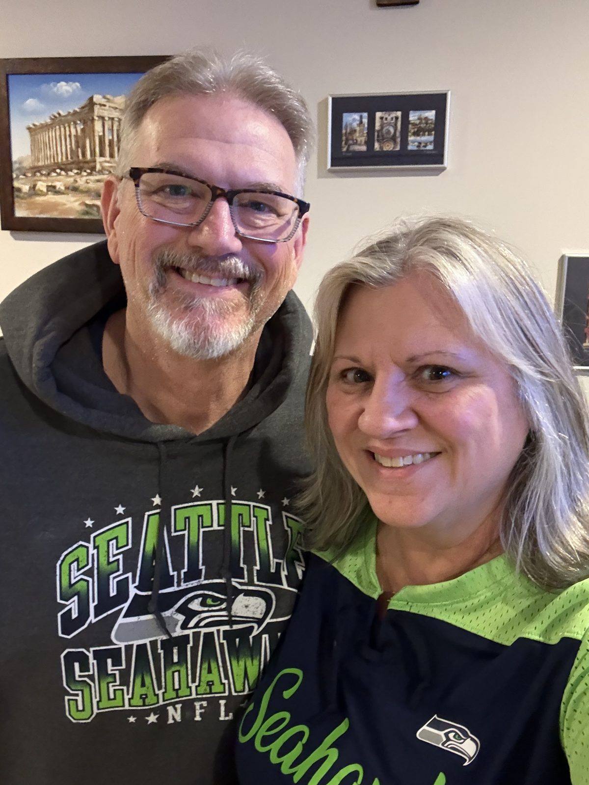 Eva and Moose in Seahawks gear